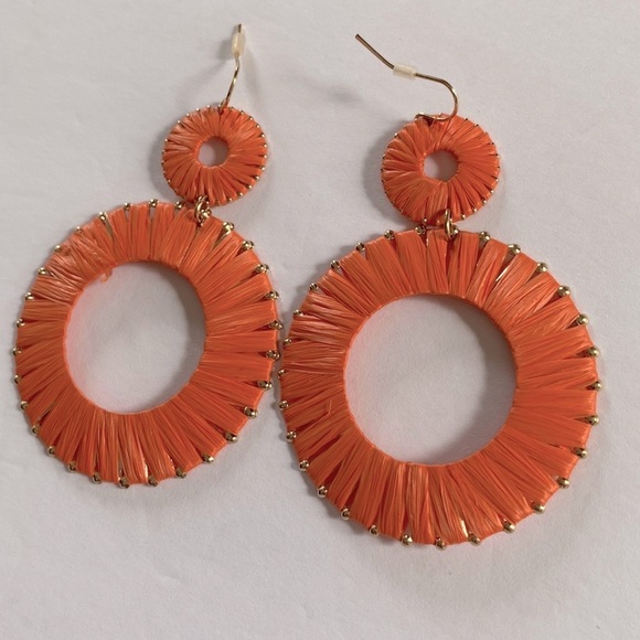 Woven raffia orange straw Hoop boho Earrings with gold trim, New without tag - Picture 2 of 5